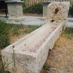 FONTAINE AUGE RUSTIQUE